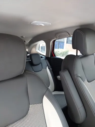 Renault Captur 2.0 Intens Automática