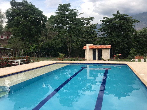 Imagen 2 de 8 de Finca De Recreo En Santafé De Antioquia.