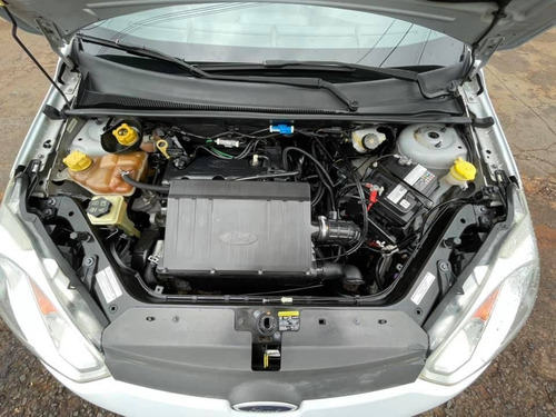 Ford Fiesta 1.6 Rocam Hatch 8v Flex 4p Manual