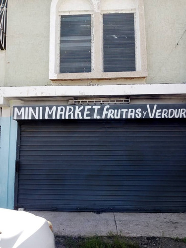 Imagen 2 de 16 de Casa Comercial En Toda La Av. C2 Frente A La Iglesia San Tarciso Vanessa Suarez