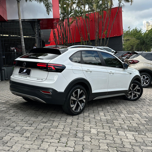 Volkswagen Nivus 1.0 200 TSI TOTAL FLEX HIGHLINE AUTOMÁTICO