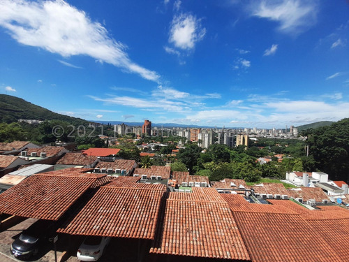 Townhouse En Venta Ubicado En Lomas Del Este Valencia Carabobo 23-30338, Eloisa Mejia