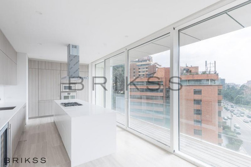 Apartamento En Venta En El Refugio-chapinero. Cod V746