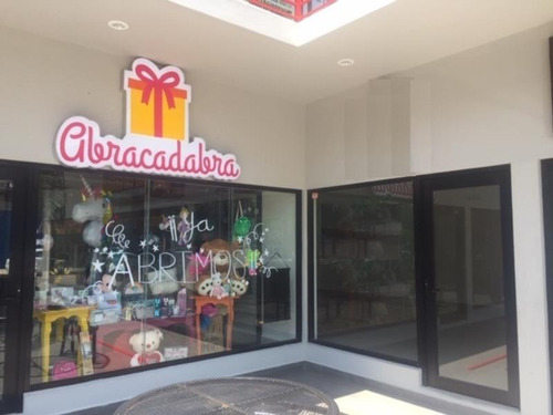 Imagen 1 de 4 de Local Comercial En Renta Unidad Nacional