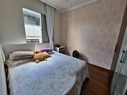 Cobertura De 3 Quartos E 4 Vagas De Garagem Sob Pilotis - 1256