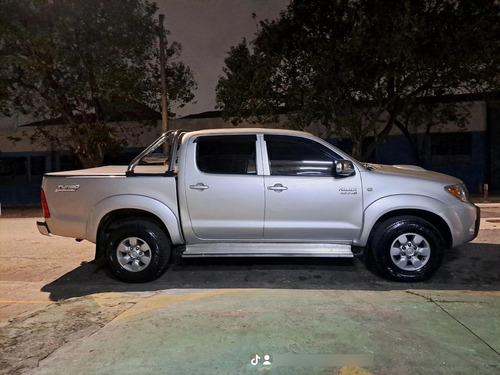 Toyota Hilux 3.0 Srv Cab. Dupla 4x2 4p