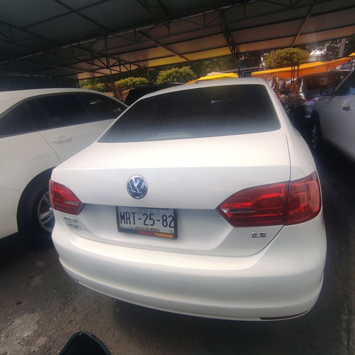 Imagen 5 de 14 de Volkswagen Jetta Mkvi Style Active 2013