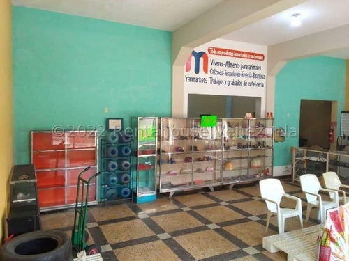 Imagen 3 de 30 de Local Comercial En Venta Centro De Bocono, Amplio Y Con Uso Para Cualquier Emprendimiento. Alto Transito! Para Mas Informacion Comunicate Conmigo 412-1498654 Katty Vasquez. Negociable, Oportunidad Rah