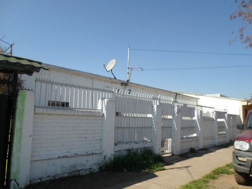 Mb Propiedades Arrienda Sitio Industrial, 752 M2, La Cister