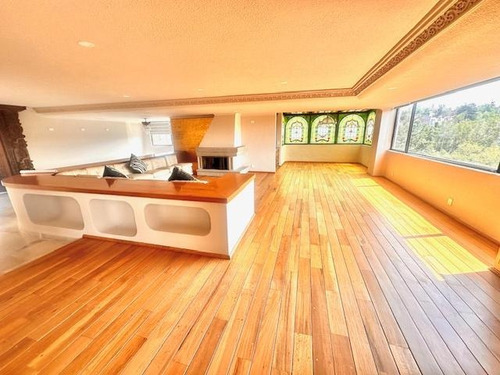 Lomas De Chapultepec, Penthouse De 750m2 En Dos Niveles, Muy Iluminado, 4 Amplias Recamaras Con Vestidor, Sala De T.v., Estudio, Terraza, 3 Lugares De Estacionamiento, Cuartos De Servicio. El E