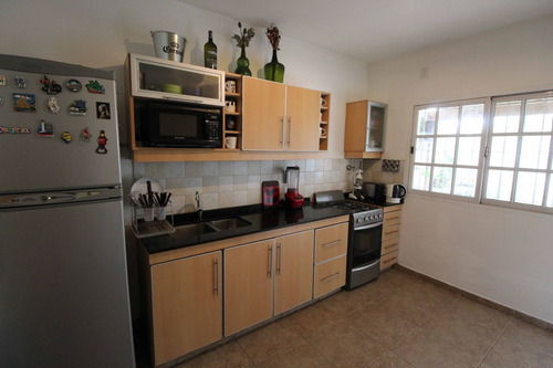 Imagen 7 de 16 de Duplex 3 Ambientes Frente Con Cochera