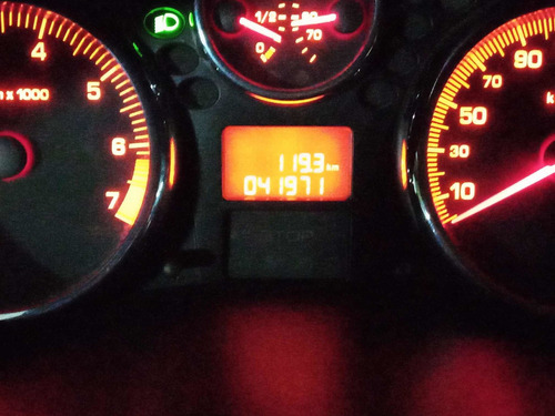 Peugeot 207 2011 1.6 Xt