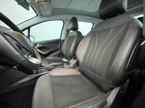 Peugeot 2008 ACTIVE 1.6 AUT 5P