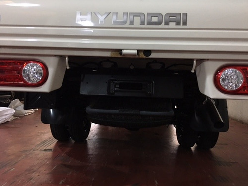 Imagen 5 de 7 de Hyundai H100 2023 2.5 Truck C/caja