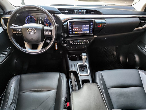 Imagem 10 de 15 de Toyota Hilux 2.8 Srv 4x4 Cd 16v 2017