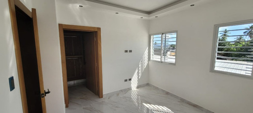 Apartamento Moderno Y Elegante En Nagua, (titulo Disponible Para Financiamiento)