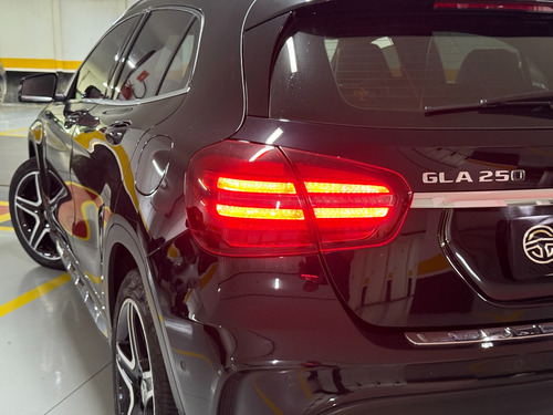 Mercedes-Benz Classe GLA 2.0 Sport Turbo 5p