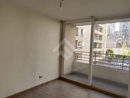 Departamento En Arriendo De 1 Dorm, 1 Bod En Santiago