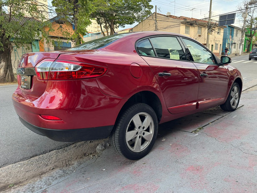 Renault Fluence 2.0 Dynamique Hi-flex 4p