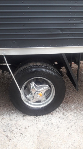 Ford Cargo 815 E