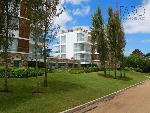 Imagen 10 de 24 de Apartamento En Brava 1 Dormitorio Terraza Parrilla - Punta Del Este Brava