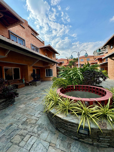 Alquiler De Town House En Villas Del Country Guataparo