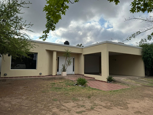 Casa En Venta 2 Dor En Country San Isidro