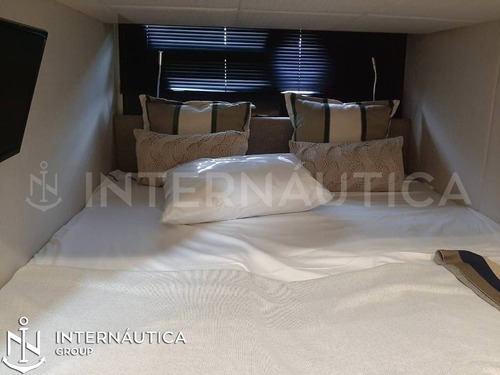 Imagem 7 de 11 de Sessa C40 2017 Phantom Focker Bayliner Triton Ventura Fs