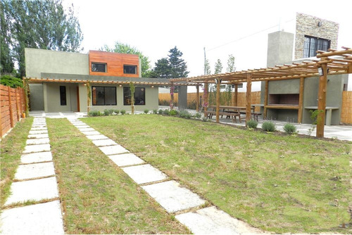 Imagen 1 de 30 de Casa En Alquiler La Barra Punta Del Este, 2 Dormi.