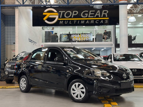 Toyota Etios 1.5 X PLUS SEDAN 16V