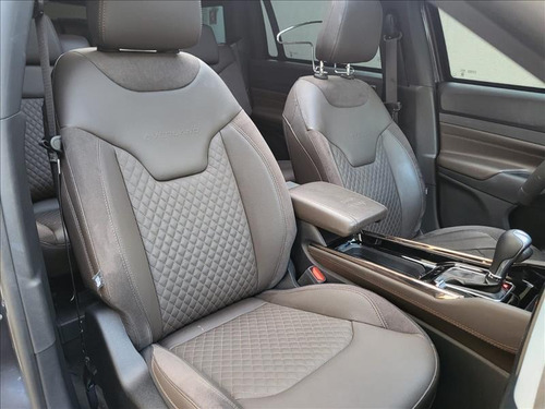 Imagem 10 de 14 de Jeep Commander 2.0 Td380 Turbo Diesel Overland At9