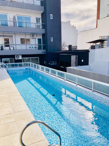 Imagen 22 de 30 de Flores Triplex 3 Amb Terraza Propia Luz Amenities