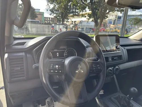 Mitsubishi L200 2.4 Glx Plus 4X4