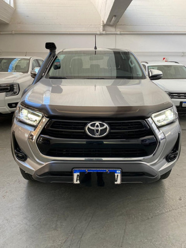 Toyota Hilux 2.8 Cd Srx 177cv 4x2 At