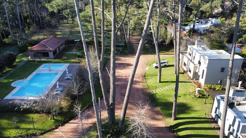 Venta Terreno, A Metros De La Playa, Pinares Punta Del Este