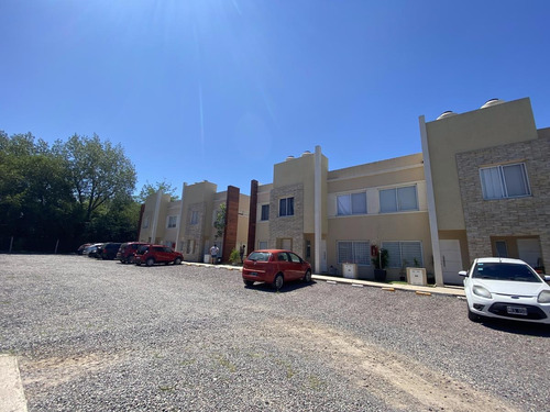 Imagen 14 de 18 de Duplex 4 Ambientes Con Patio - Barrio Cañitas De San Ignacio