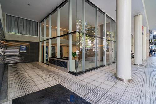 Cochera Descubierta Simple - Venta - Colegiales - En Planta Baja