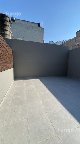 Venta Departamento Monoambiente Con Patio