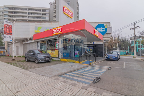 Local Comercial En Arriendo En Av Macul, Chile