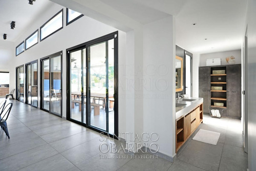 Imagen 20 de 30 de Excelente Casa De 500m2, Lote De 34500m2 En Venta, El Haras Argentino Farm Club