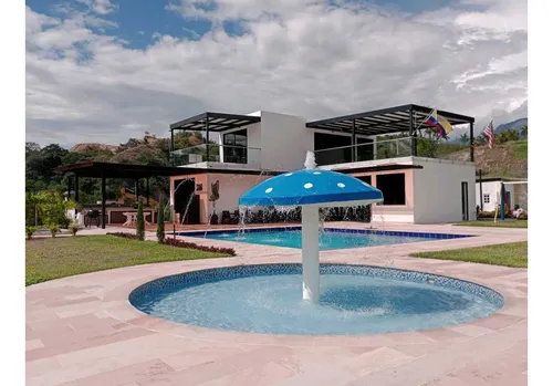 Finca Moderna En Sopetran En Venta