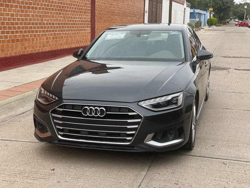 Audi A4 2.0 T Select 190hp Dsg