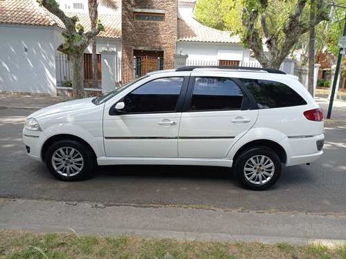 Imagen 7 de 15 de Fiat Palio Weekend Exl 1.4 Nafta Año 2010