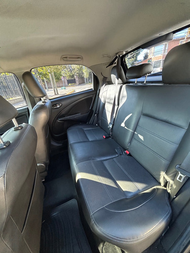 Toyota Etios 1.5 Platinum At