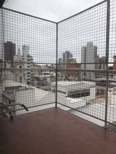 Venta De Departamento De 2 Dormitorios En Santa Fe.