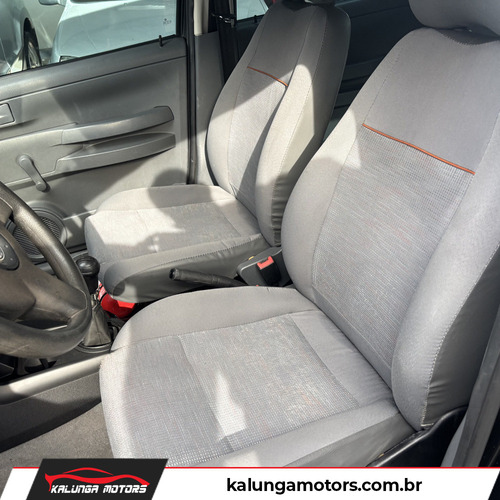 Volkswagen Fox PLUS 1.6MI/ 1.6MI TOTAL FLEX 8V 4P