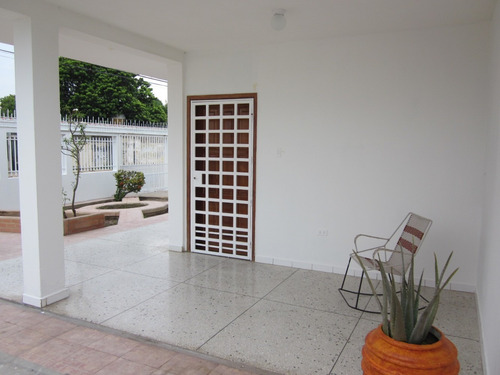 Imagen 2 de 14 de Casa Venta Cumaná. Urb Parc. Miranda A Cerca Hiper Galerias