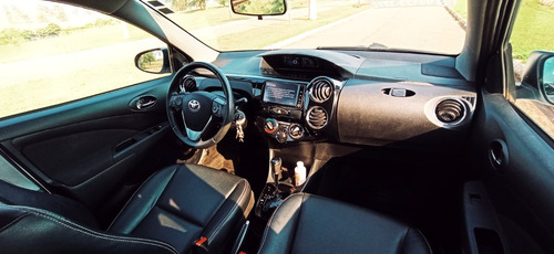 Toyota Etios Sedan Xls 1.5 16v Automático