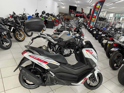 Imagem 9 de 12 de Yamaha Nmax 160 Star Wars