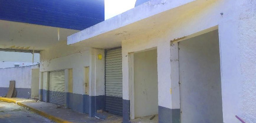 Local En Renta Sobre Av. Correa Racho